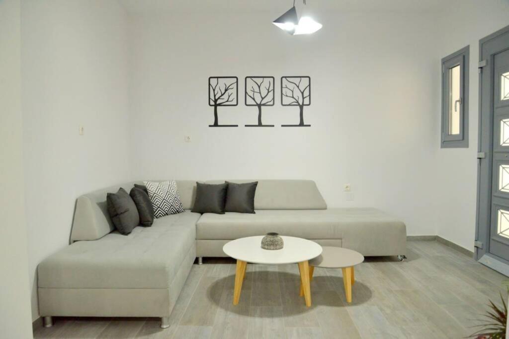 Alisahni Apartment Adamantas  Buitenkant foto