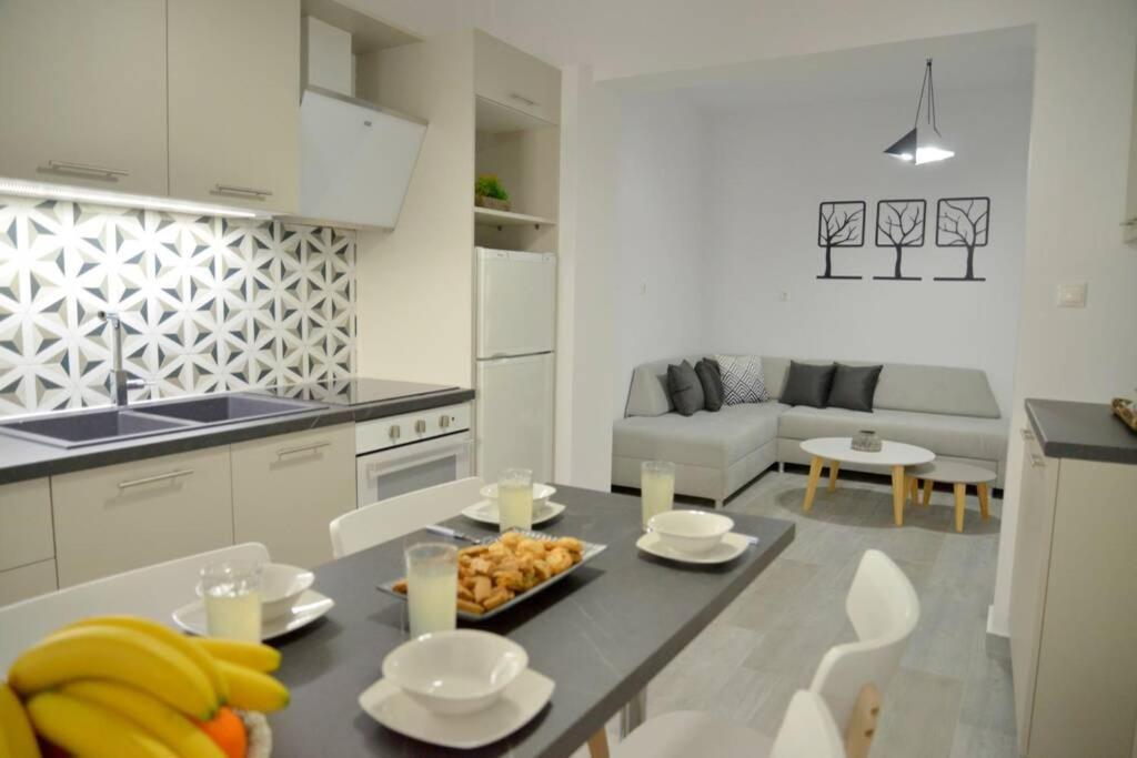 Alisahni Apartment Adamantas  Buitenkant foto