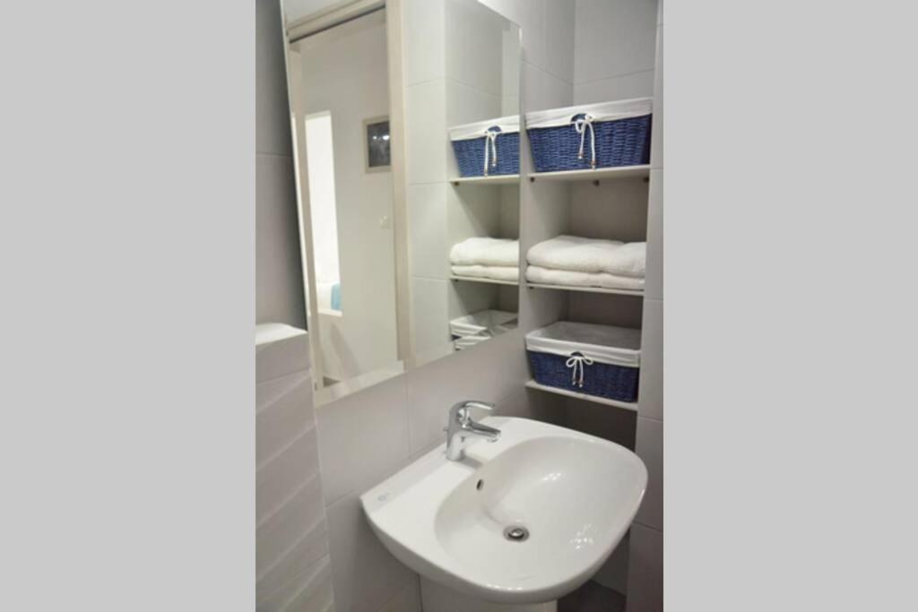Alisahni Apartment Adamantas  Buitenkant foto